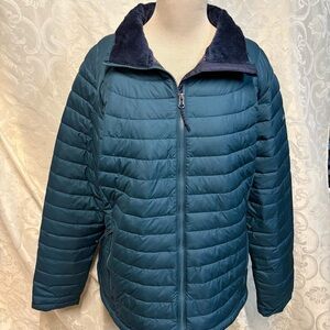 NWT- Columbia teal & Navy Quilted Jacket